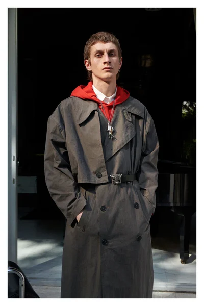 Look 15